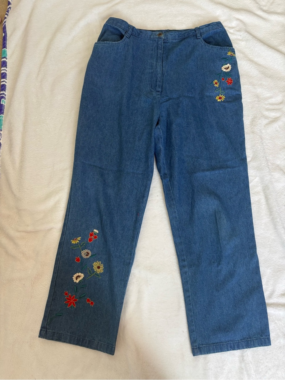 Vintage embroidered Tabi jeans